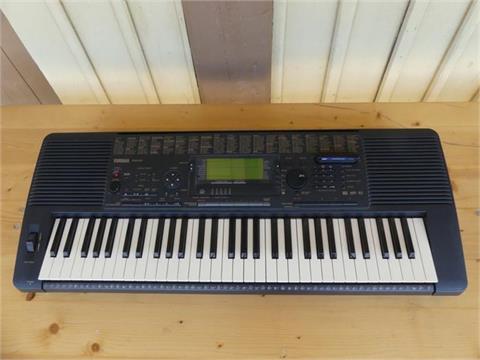 07) Keyboard Yamaha PSR-620