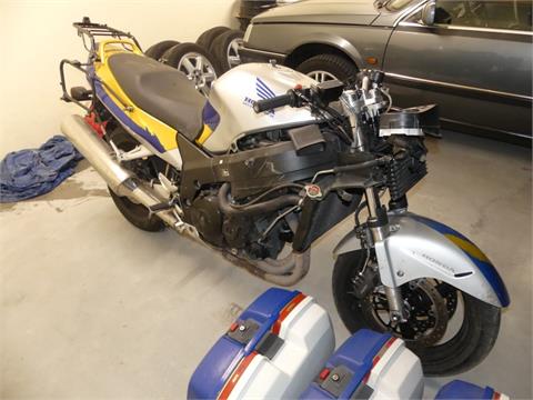 01) Motorrad Honda CBR 1100 XX
