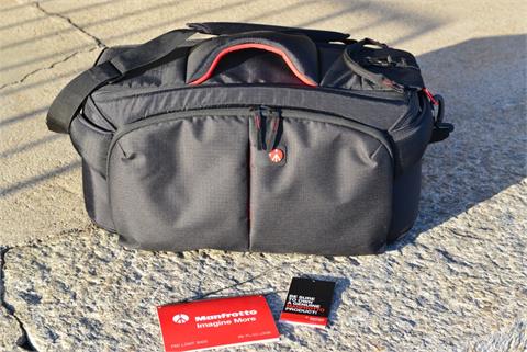 12) Manfrotto Pro Light CC-193N Camcordertasche