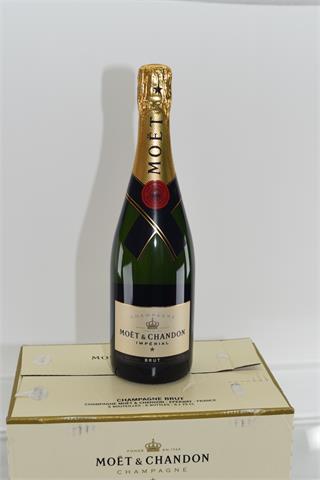 076) 6x Moët & Chandon Impérial brut Champagne