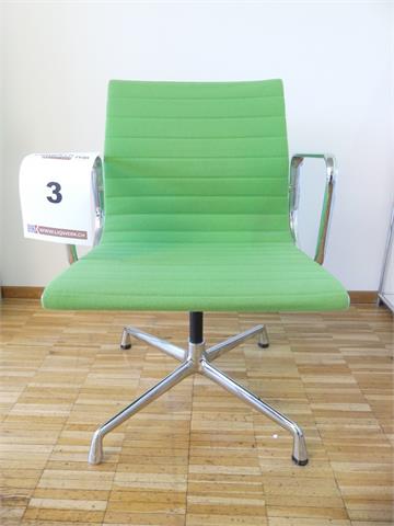 003) Vitra Aluminium Chair Charles & Ray Eames