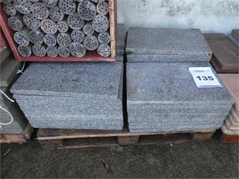 135) 40 weisse Granitplatten
